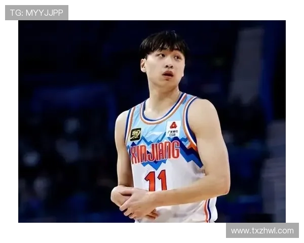 [CBA]黑根斯直传击穿防线 齐麟接球单臂劈扣.